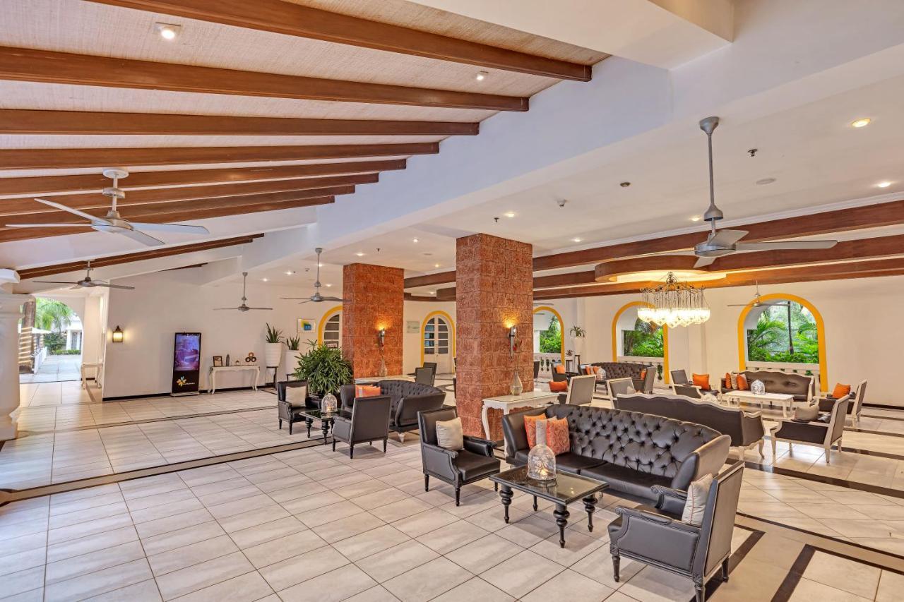 Club Mahindra Emerald Palms, Goa Бенаулим Екстериор снимка