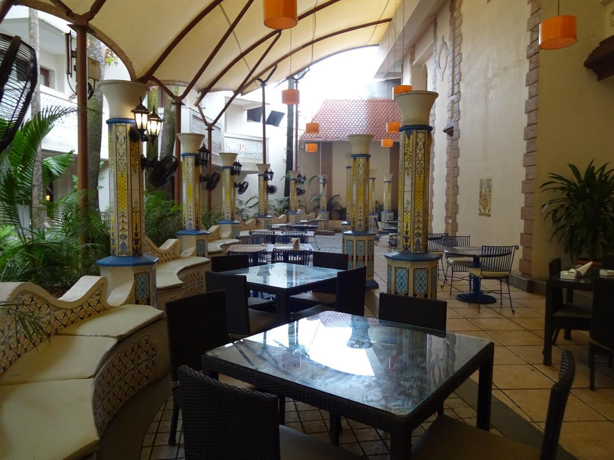 Club Mahindra Emerald Palms, Goa Бенаулим Екстериор снимка