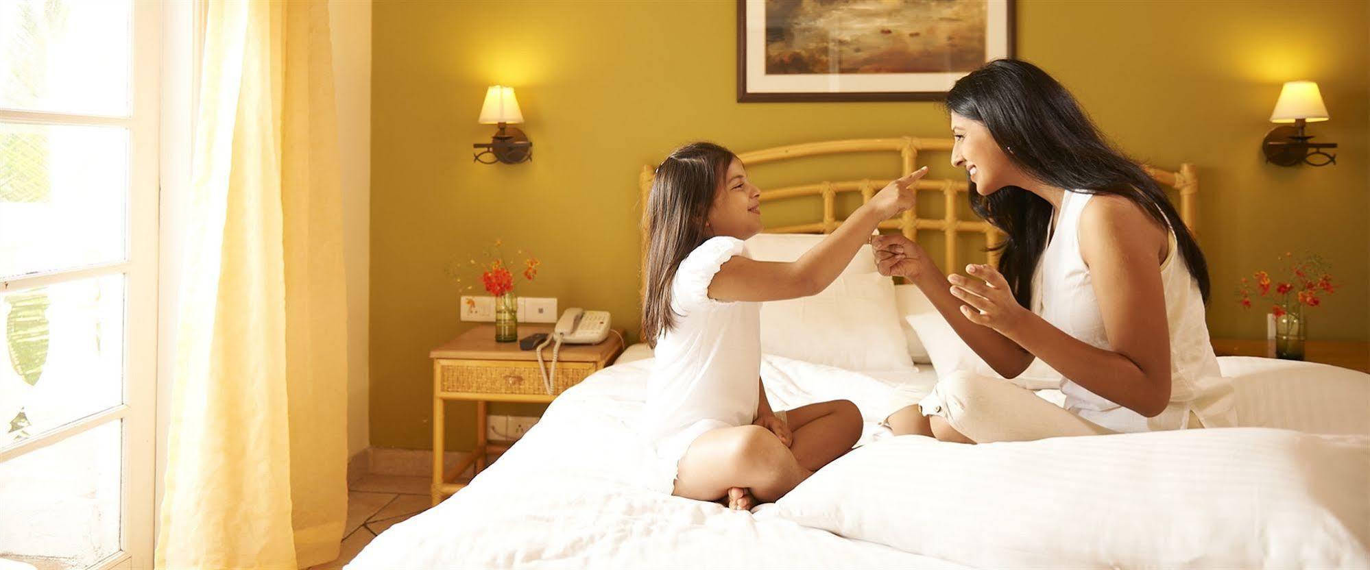 Club Mahindra Emerald Palms, Goa Бенаулим Екстериор снимка