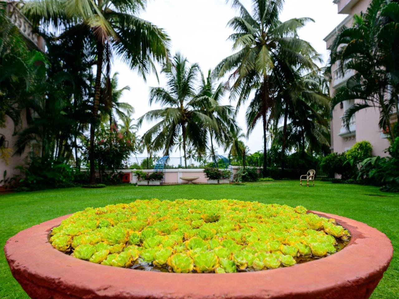 Club Mahindra Emerald Palms, Goa Бенаулим Екстериор снимка